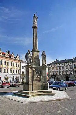 Mariánský sloup na náměstí Jiřího z Poděbrad v Hořicích