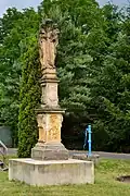 Socha svaté Anny Samotřetí z roku 1716[26]