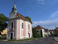 Pohled na kapli od jihovýchodu