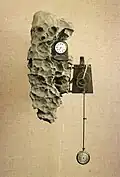 Hodiny Český ráj, kombinovaná technika, r. 1969, v. 58 cm
