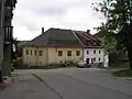 Domy východně od kostela