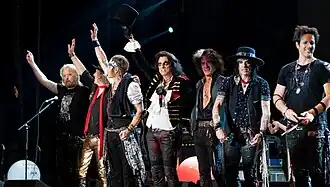 Hollywood Vampires v roce 2018.
