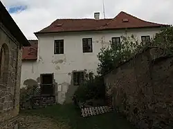 Fara v Hosíně.