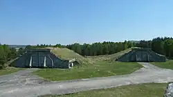 Hangáry na místním bývalém letišti