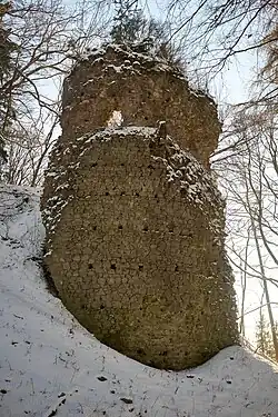 Torzo hradního jádra - velká bašta