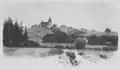 Hrádek na černobílé reprodukci obrazu Václava Jansy (kolem 1892)