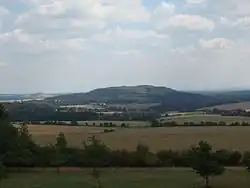 Pohled na Hradišťský vrch z Ovčího vrchu