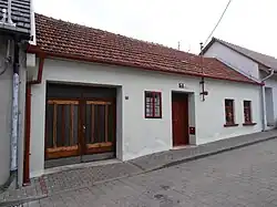 Hrbitovní 9.JPG