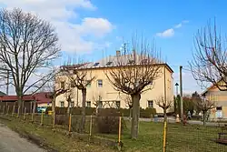 Hroška - škola
