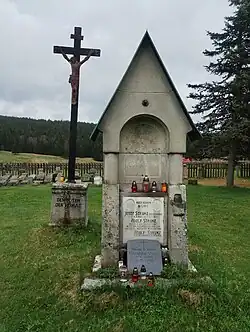 Hrob šumavského podnikatele Josefa Strunze (1823-1907), někdejšího majitele Strunzovy pily