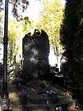 Hrobka rodiny Boháčkovy, Kuhnovy a JUDr. Vojtěcha Fotra.jpg