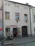 Hus_square42.JPG