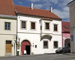 Hustopeče - Dukelské náměstí 23.jpg