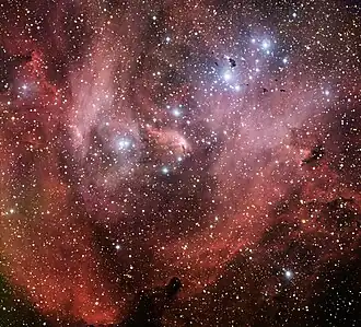 Emisní mlhovina IC 2944 na snímku z dalekohledu o průměru 2,2 m na observatoři La Silla. Autor: ESO.