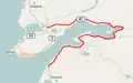 Červená čára označuje státní silnici číslo 47 na Islandu kolem fjordu.
