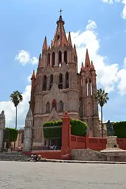 Kostel sv. Michaela archanděla v San Miguel de Allende
