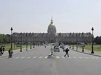 Esplanade des Invalides s Invalidovnou