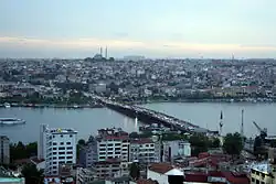 Atatürkův most z věže Galata