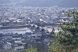 Iwakuni, včerně mostu Kintai