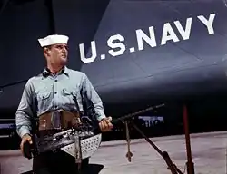 Po sedmi letech u US Navy, srpen 1942