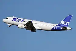Vzlétající Airbus A320 Joon, 2018