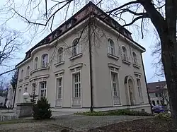 Jablonec nad Nisou - Löblova vila čp. 2573 v Riegrově ulici (2).jpg