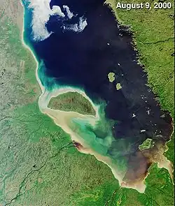 Jamesova zátoka v létě