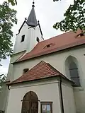 Kostel svatého Jana Křtitele, boční vstup