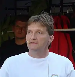 Jaromír Bosák uvádí projekt Žijeme Londýnem na brněnském náměstí Svobody