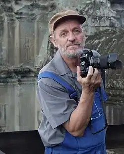 Jaroslav Poncar v Angkor Wat, Kambodža, v roce 2004