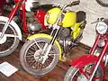 Jawa 350/633 Bizon ve žluté barvě