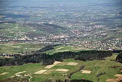 Pohled na Grybów z vrcholu Jaworze