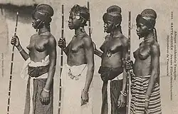 Jeunes filles Djalonkées de Toumanéa (Guinée)