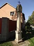 Jihlava - boží muka na rohu ulic U Koželuhů a U Větrníku v létě (1).JPG