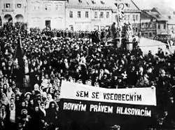 Demonstrace na jilemnickém náměstí, foto Jaroslav Feyfar (1907)