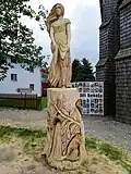 Dřevěná socha „Šumava“ od Jiřího Nekoly (srpen 2020)