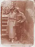 Se svou budoucí manželkou (1915)