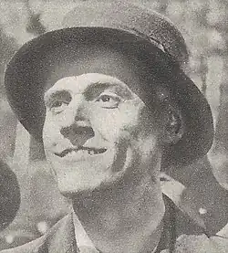 Josef Bek jako Karel Hampl ve filmu Siréna (1947)