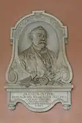 Reliéf Josefa Petzvala na vídeňské univerzitě