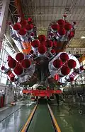 Motory rakety Sojuz-FG: RD-107A na postranních stupních a RD-108A na centrálním stupni