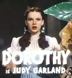 Herečka a zpěvačka Judy Garlandovou jako Dorotka ve filmu Čaroděj ze země Oz