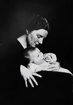 Juliana & Beatrix (1938)