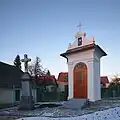 Kaple a kříž