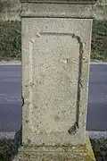 detail nápisu zezadu