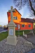 Kříž na křižovatce