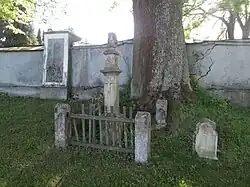 Kříž severně od Chodského Újezdu (Q37150834).jpg