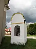 Křemže, výklenková kaplička.jpg
