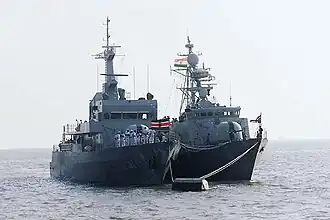 Shujaa a Nyayo (vpravo)