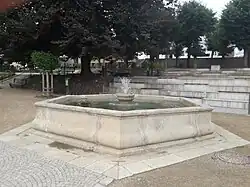 Kašna, Dačice.jpg