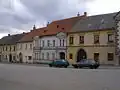 Část západní strany náměstí jižně od muzea